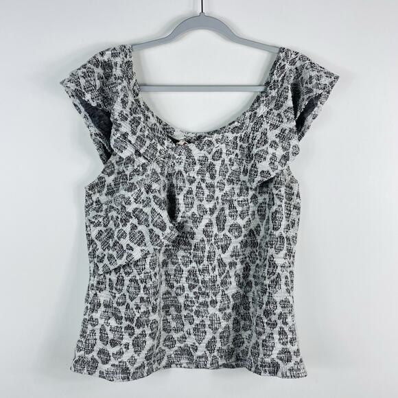 Dolan Left Coast Anthropologie Top Large White Black Savannah Textured Ruffle - Picture 2 of 8